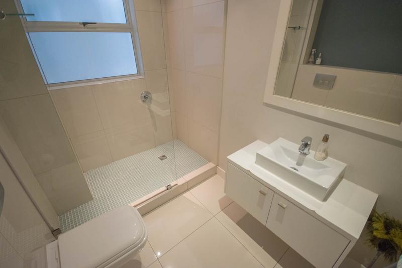 To Let 2 Bedroom Property for Rent in Sea Point Western Cape